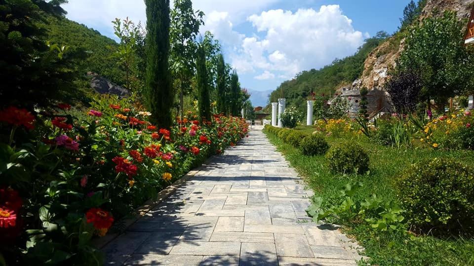 Dibra Park Agrotourism Hotel Peshkopi Exterior photo